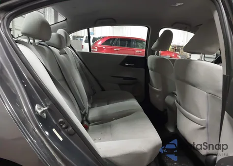 2013 Honda Accord Lx z USA, uszkodzony, nr VIN 1HGCR2F33DA003315